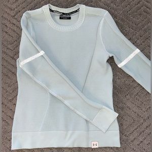 Under Armour “Intelliknit” workout long sleeve